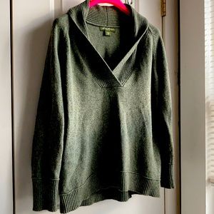 Eddie Bauer super soft  green cowl neck sweater